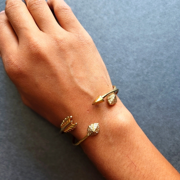 ♾️ Stella & Dot Pair of Adjustable Gold Bracelets - Picture 5 of 7